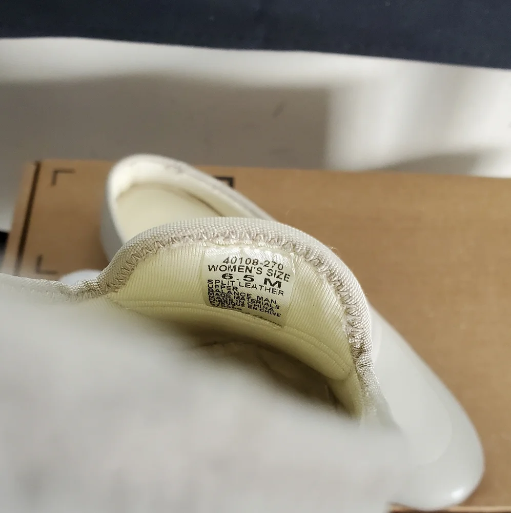 DANIEL GREEN Women's Meg Slipper Size 6.5, Bone - Picture 9 of 9